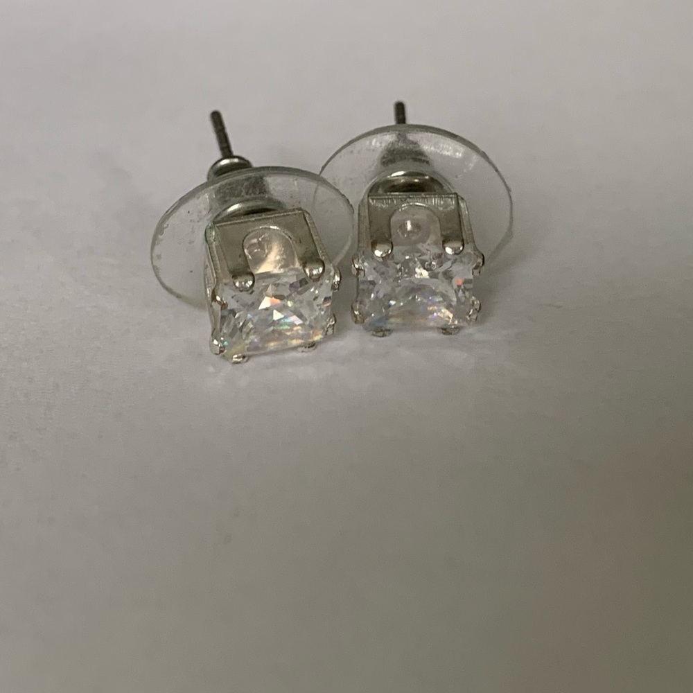Jewel Earrings. (Not real diamonds)